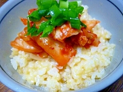 ごま油がおいしい～白菜キムチ&青ネギのたまごご飯＊